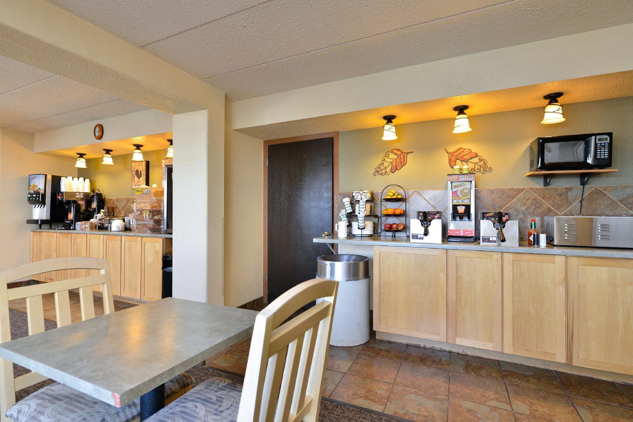 Super 8 By Wyndham Rapid City Exterior photo